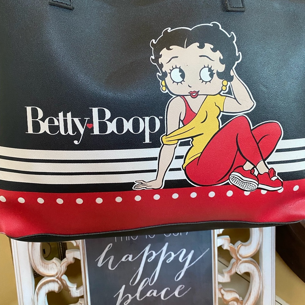 Betty Boop Black and Red Tote with Gold Tone Chain - Picture 4 of 16
